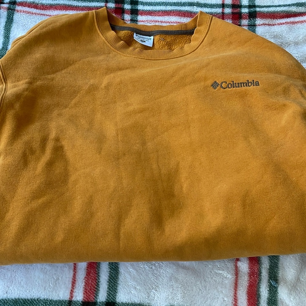 Men’s Columbia sweater XL